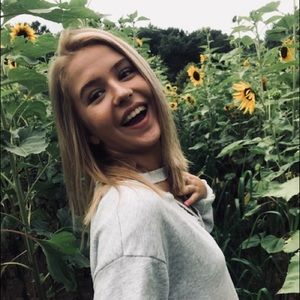 Meet your Posher, Christa